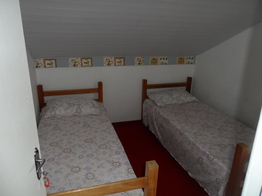 Quarto Duplo Standard com Banheiro Compartilhado